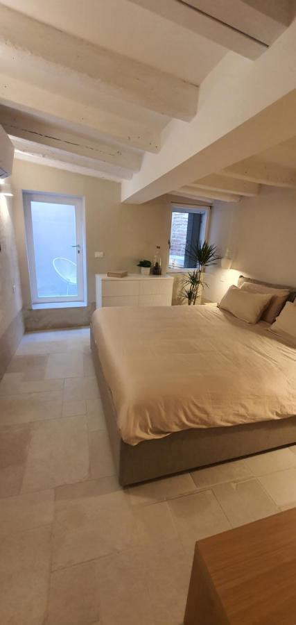 Dimore Del Borgo Antico - Corte Da Lezze Velence Kültér fotó