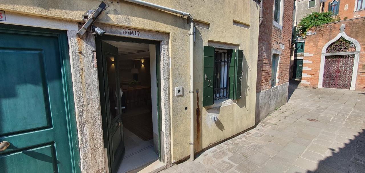 Dimore Del Borgo Antico - Corte Da Lezze Velence Kültér fotó