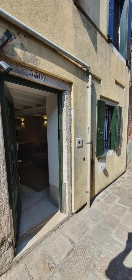 Dimore Del Borgo Antico - Corte Da Lezze Velence Kültér fotó